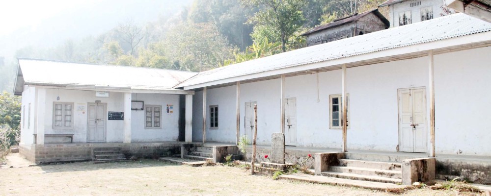 February 16, Tuesday, was a normal working day but Goverment Primary School, Mezoma is seen locked as the school remains close due to non-availibility of textbooks meant for teaching the students. Villagers and teachers said, the textbooks usually arrive one month after the commencement of normal academic year. (Morung Photo)
